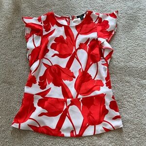 Ann Taylor floral Red blue Top blouse workwear flowers flutter sleeve office